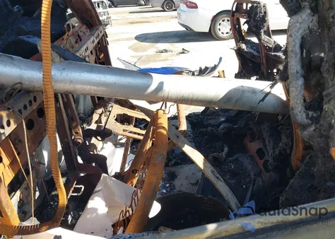 2017 Chevrolet Silverado 2500Hd Ltz z USA, uszkodzony, nr VIN 1GC1KWEGXHF209519